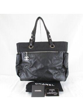 Chanel Tote Canvas Black